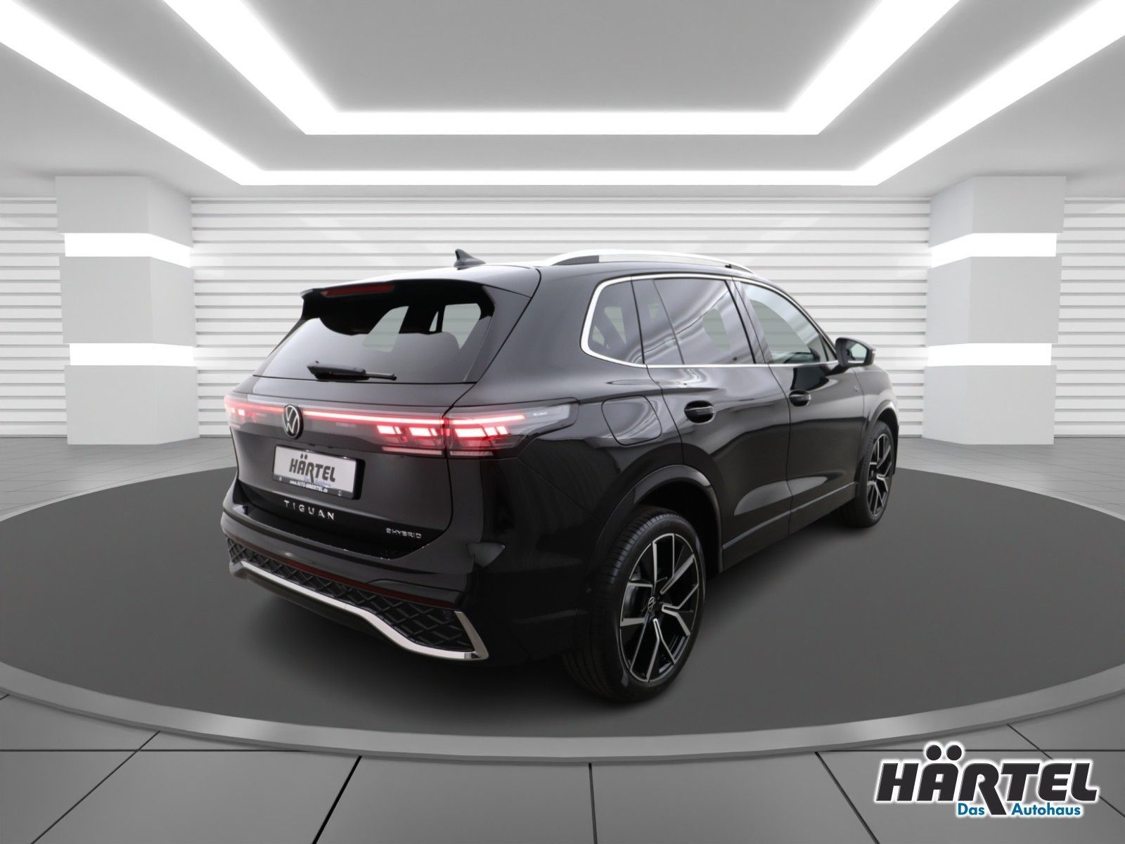 Volkswagen TIGUAN R-LINE EHYBRID 1.5 TSI DSG Sportpaket LED imagem 3