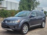 Mitsubishi Outlander 2.4 Instyle Automatik, Benzin und Gas - Auto gebraucht