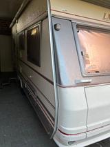 LMC Dominant 495  mit Vorzelt - LMC 495