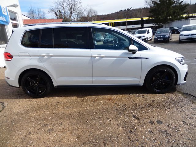 Fahrzeugabbildung Volkswagen Touran/2xR-Line/Pano/AHK/LED/Navi/Voll/Virtual/