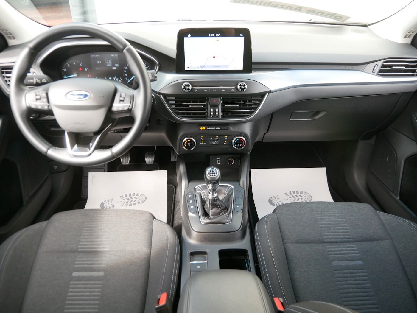 Fahrzeugabbildung Ford Focus 1.0 EcoBoost Active 1.Hand NAVI PDC Klima
