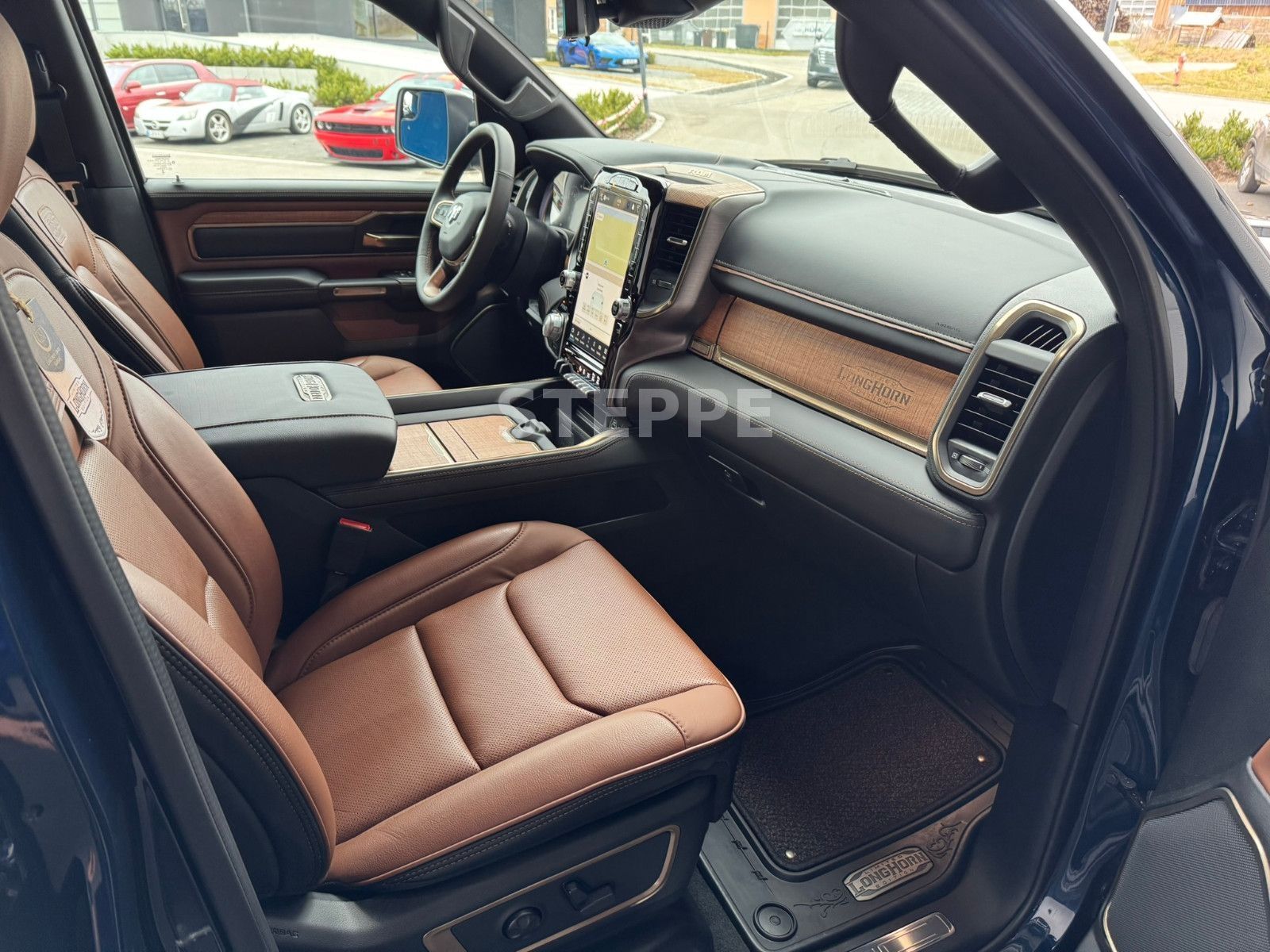 Dodge RAM 1500 5,7 V8 LONGHORN Luftfederung LPG AHK