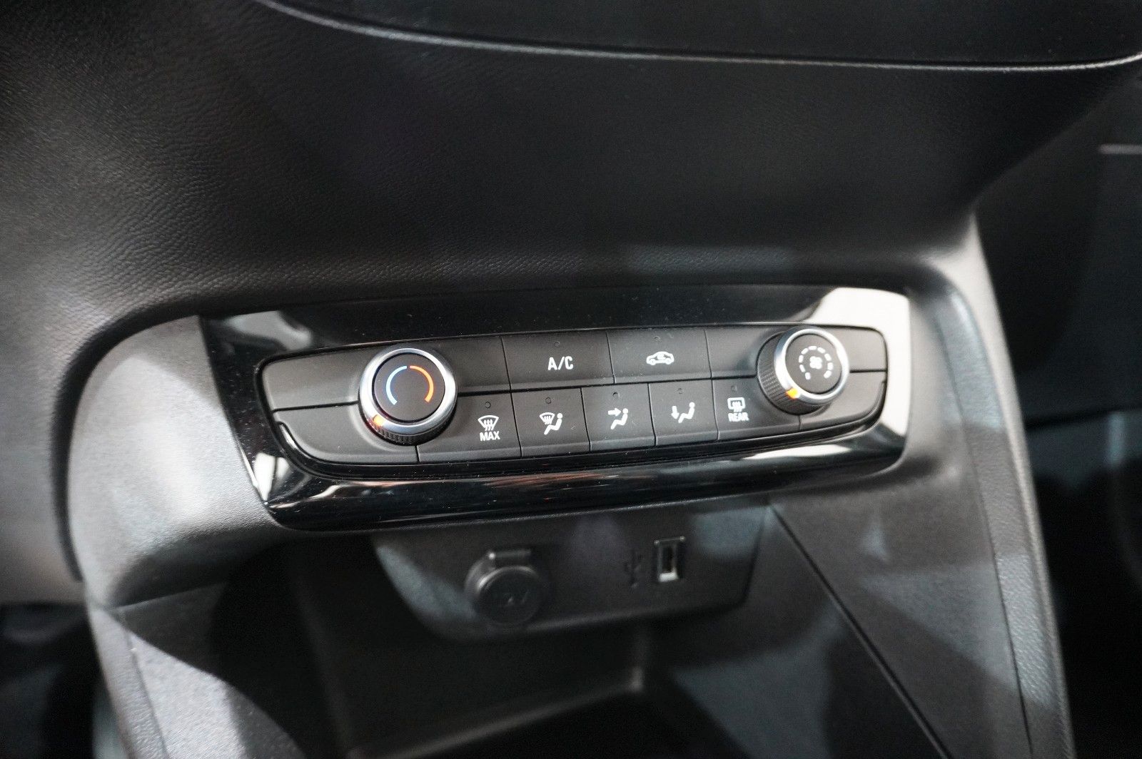 Fahrzeugabbildung Opel Corsa F 1.2 EDITION NAVI/KAMERA/SPORT/LHZ/DAB+