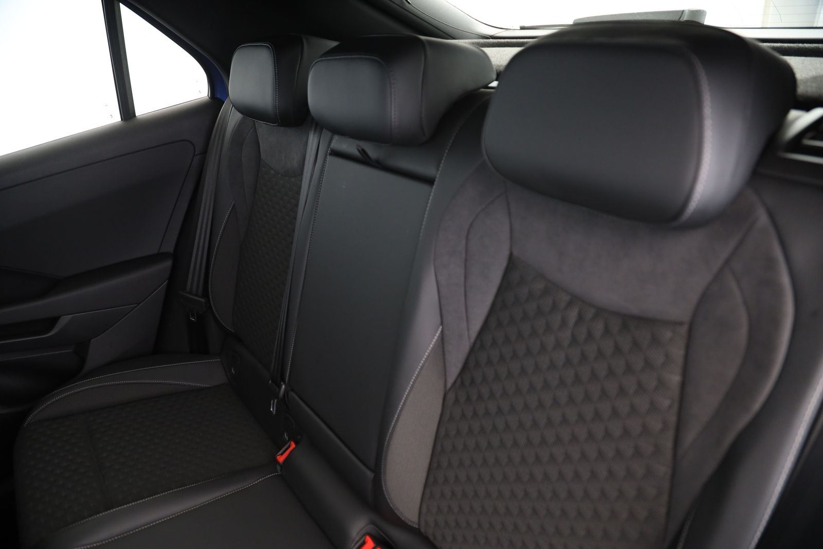 Volkswagen T-Roc - Bild 13