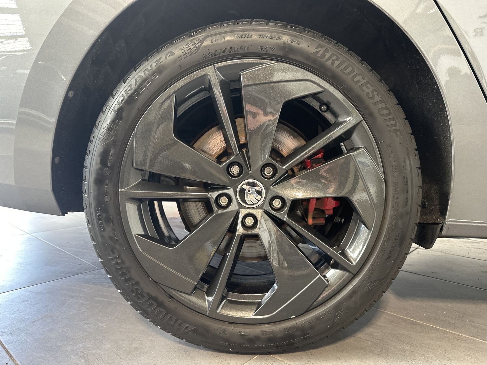 Fahrzeugabbildung SKODA Octavia Combi 1.4 TSI iV RS DSG NAV+LED+KAM+18ZO