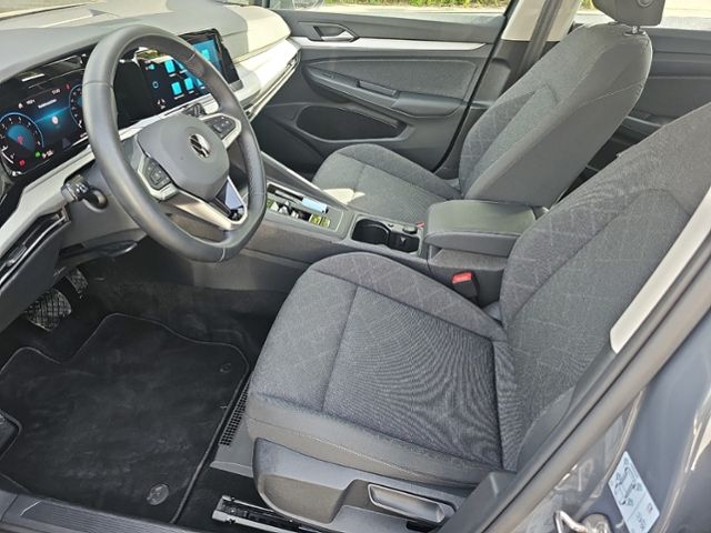 Fahrzeugabbildung Volkswagen Golf Variant 1.5 eTSI LIFE LED-PLUS NAVI AHK SHZ