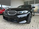 BMW 320 i Lim. M Sport / Pano / 1,99 % Finanzierung - BMW 320 mit Benzin-Antrieb: Limousine, 320i
