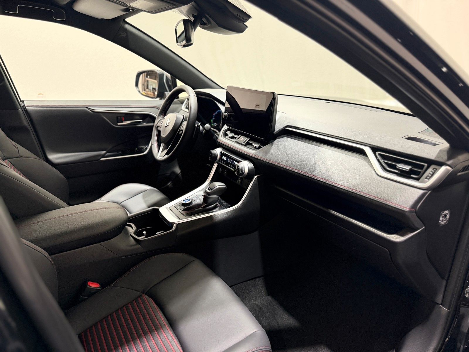 Fahrzeugabbildung Suzuki Across 2.5 Plug-In Hybrid Comfort+ E-Four