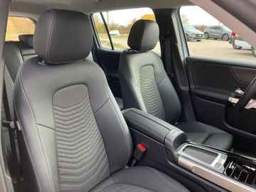 Mercedes GLB 180 - 7