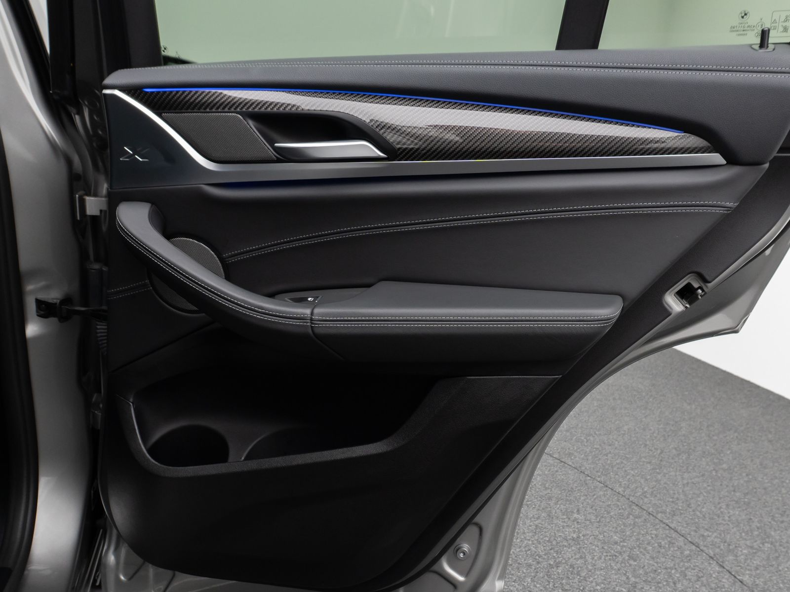 Fahrzeugabbildung BMW X4 M Panorama 360°HUD H/K TV DispKey