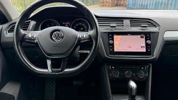 Volkswagen Tiguan - 11