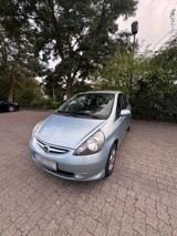 Andere Das Auto ist in einem sehr guten Zustand - Andere in Hannover