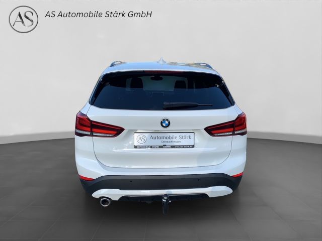 Fahrzeugabbildung BMW X1 sDrive 18i Sport Line+LED+Navi+Leder+HiFi+DAB