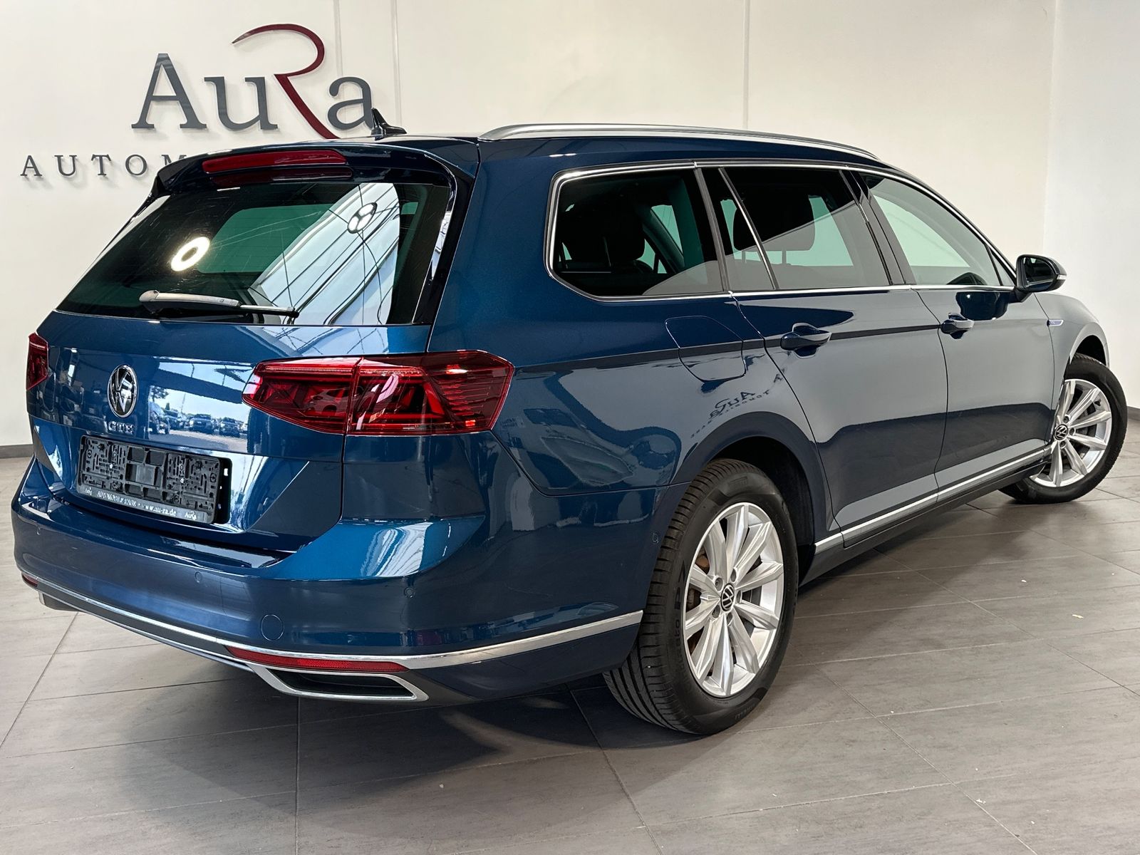 Fahrzeugabbildung Volkswagen Passat Variant 1.4 TSI DSG GTE NAV+LED+PANO+STHZ
