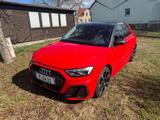 Audi A1 40 TFSI S tronic Sportback S LINE AHK