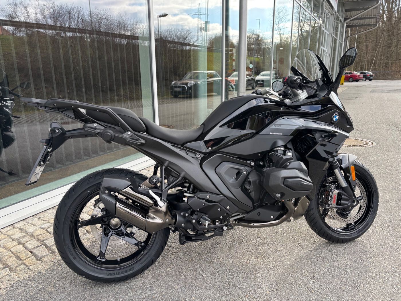 Fahrzeugabbildung BMW R 1300 RS Triple Black 4 Pakete