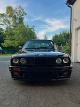 BMW e30 325i M Technic 2 - BMW 325 aus 1988: 325i