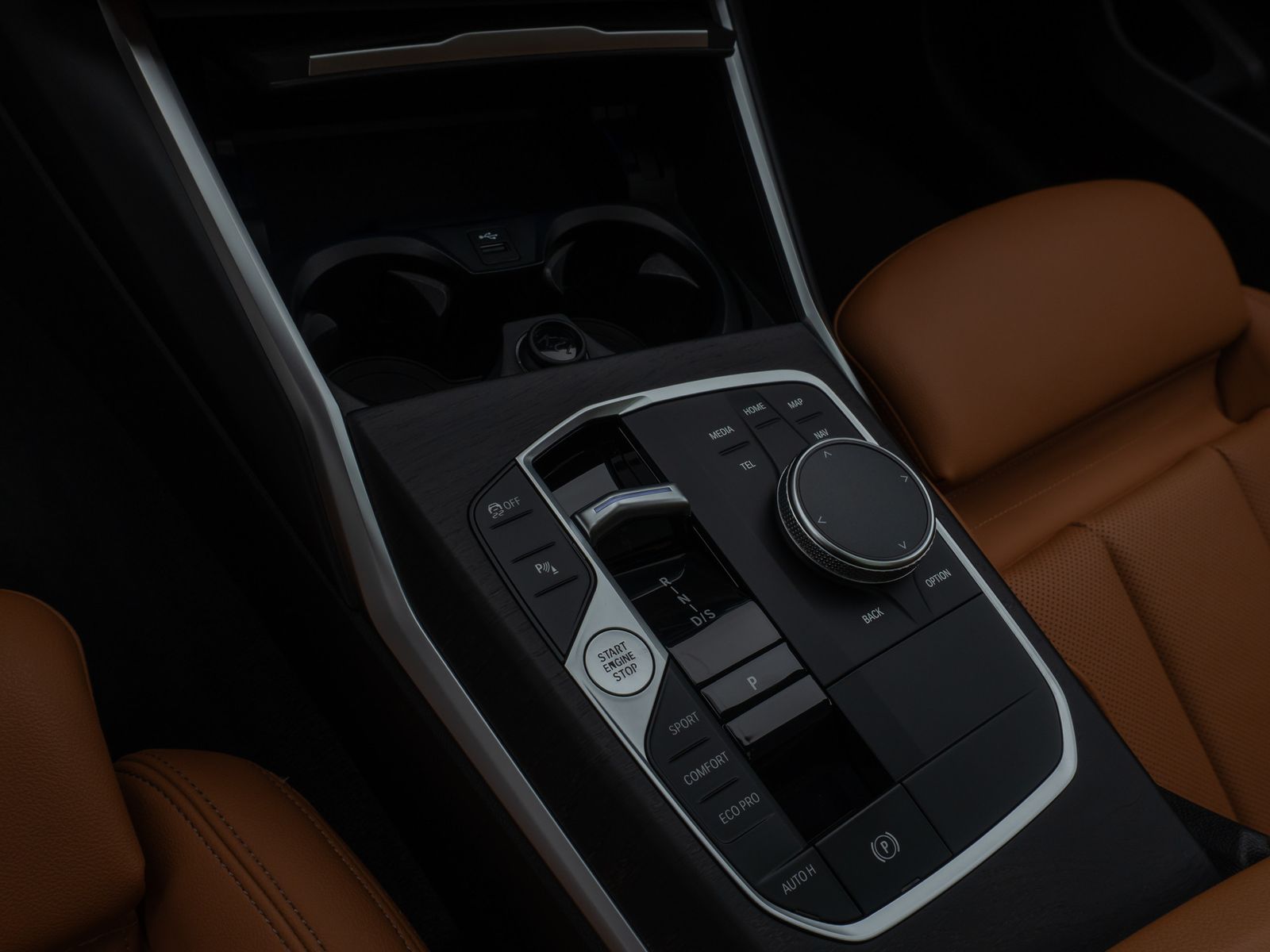 Fahrzeugabbildung BMW 320d  xD M Sport Panorama DAB HiFi PDC AHK Alarm