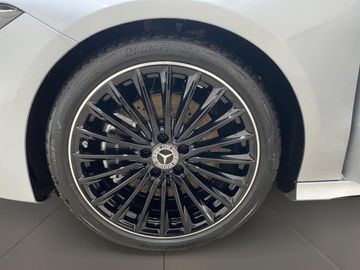 Mercedes CLA 200 Shooting Brake - 9