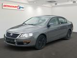 Volkswagen Passat Lim. 1.6 AAC SHZ PDC Tempo - Volkswagen Passat aus 2005