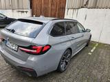 BMW 540d xDrive Touring A -M Laser PANO AHK B&O Sthz - BMW 540 in Wiesbaden