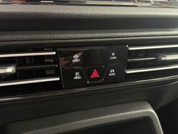 Volkswagen Caddy Maxi eHybrid DSG LIFE LED APP KAMERA 7SITZ