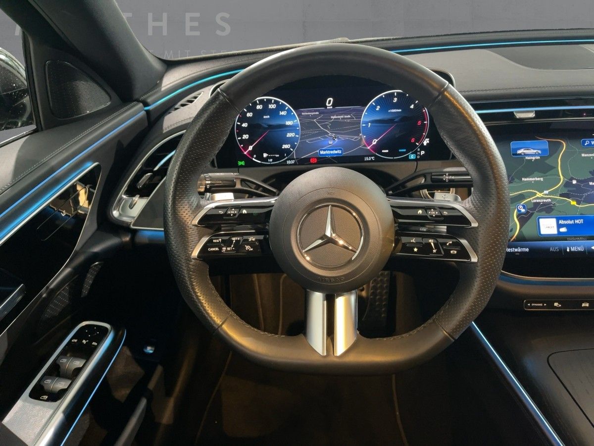 Fahrzeugabbildung Mercedes-Benz E 220 d AMG AMG/LED/Kamera/AHK