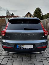 Volvo XC40 D4 AWD Geartronic - Rentnerfahrzeug - : Geländewagen, Rent