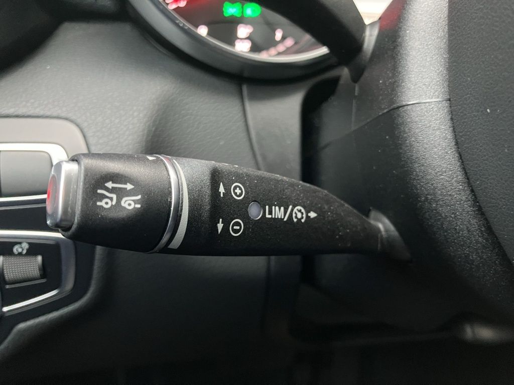 Fahrzeugabbildung Mercedes-Benz C 220 d AVANTGARDE*DISTR*MULTIB*NAV*SITZH*KAMERA