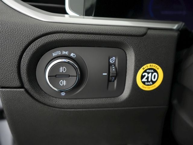 Grandland GSe PHEV 4X4 AT+AHK+NACHTSICHT+NAVI+36