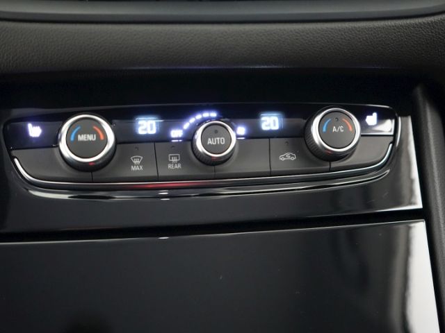 Grandland GS CDTI AT+LED+NAVI+360 GRAD KAMERA+SI