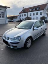 Volkswagen Golf V Lim. Trendline - Volkswagen Golf aus 2004