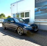 BMW M550i xDrive A - Garantie/Wartung bin 04.2027 - gebrauchte BMW M550 aus dem Jahr 2021