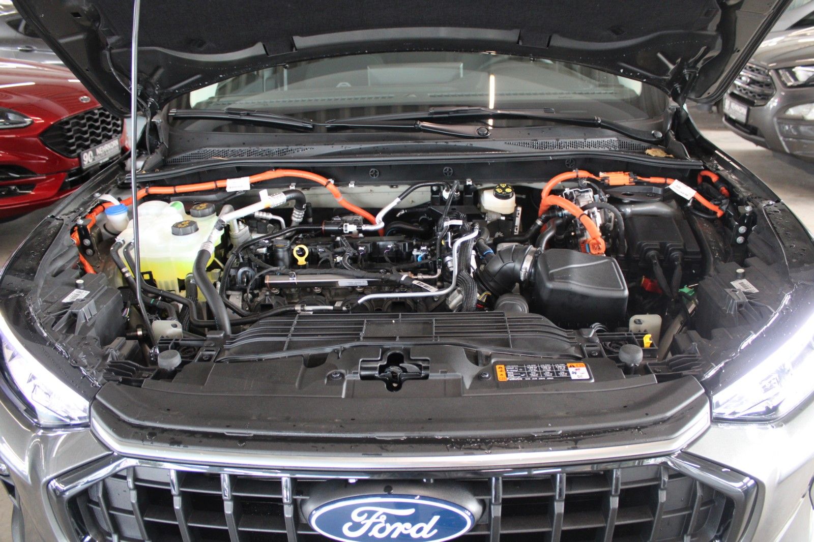 Fahrzeugabbildung Ford Kuga PHEV ACTIVE NAVI Kamera Winter Paket