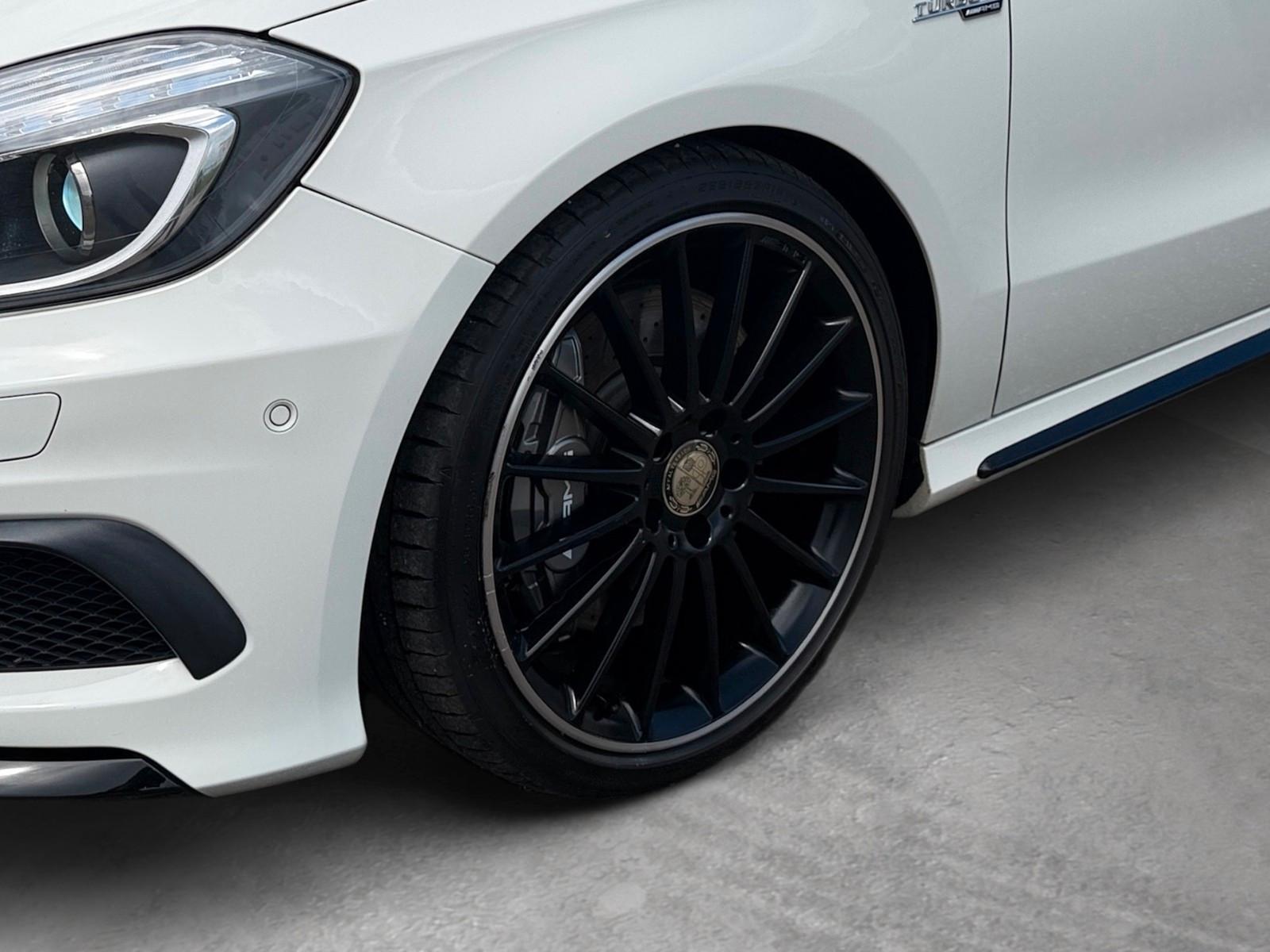 MERCEDES-BENZ A - 45 AMG - 360 CV - CARNET ENTRETIEN
