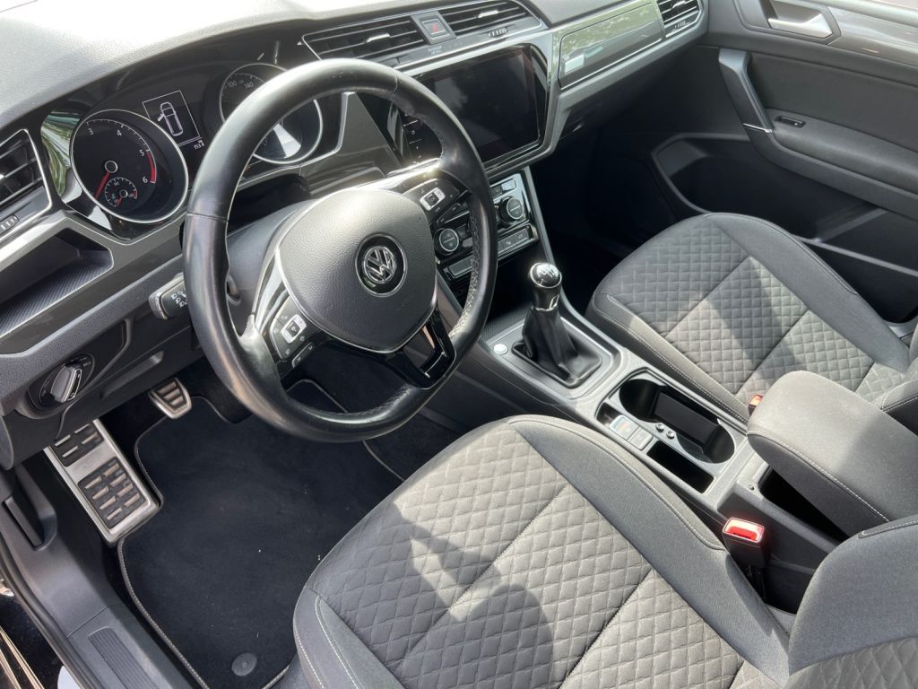 Fahrzeugabbildung Volkswagen Touran 1.6 TDI SCR (BlueMotion Technology) Comfo