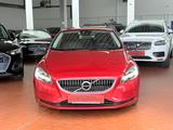 Volvo V40 D3 Momentum-Navi-Aut-LED-Euro 6 - rote Volvo V40
