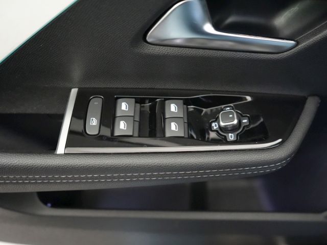 Astra L LIM ELEGANCE AT+LED+RÜCKFAHRKAMERA+SITZ-
