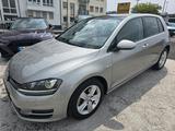 Volkswagen Golf VII Lim. Comfortline BM 1,4 TGI Benzin/CNG - mit CNG-Antrieb: Limousine