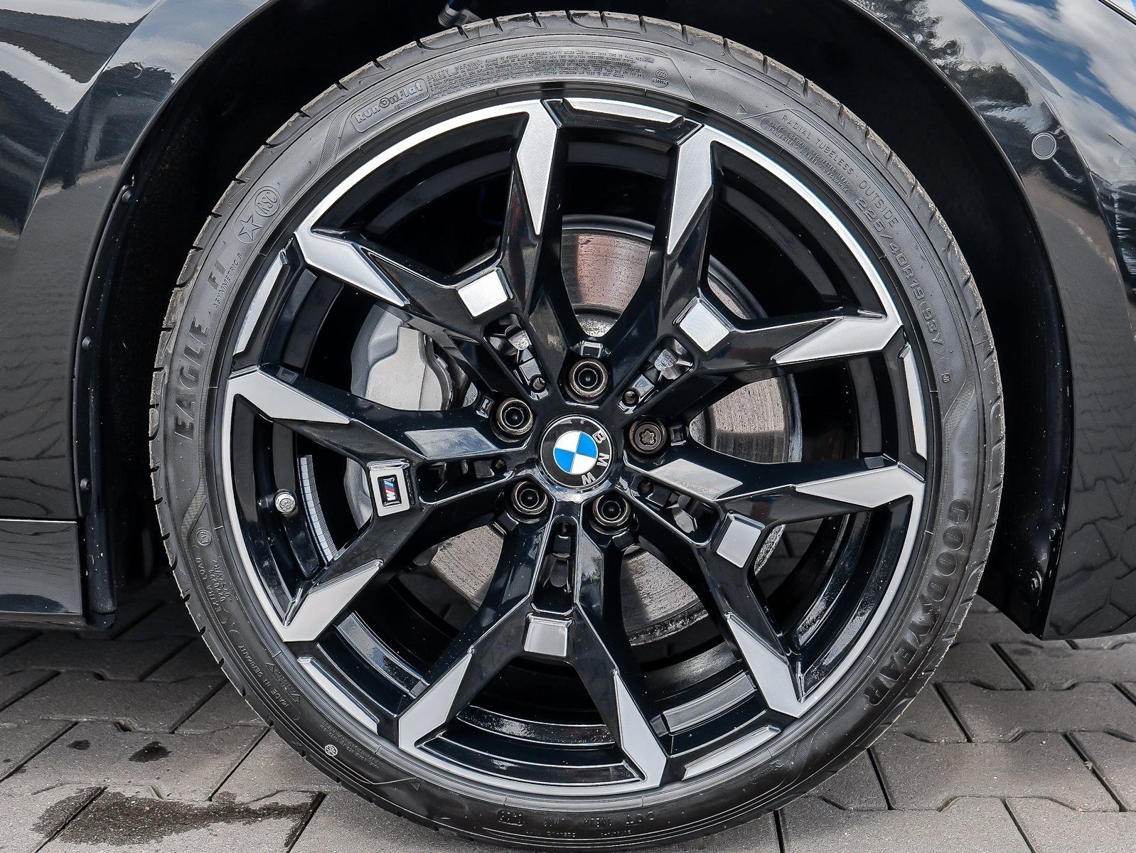 BMW 330 - Bild 4