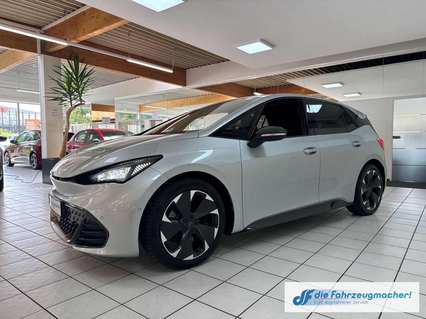 Fahrzeugabbildung CUPRA Born 170 kW Navi Digitales Cockpit 360 Kamera LE