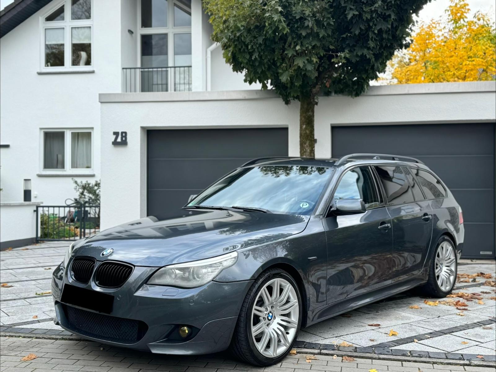 BMW 525 2007 — вигляд ззаду