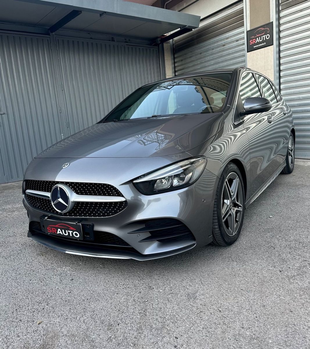 Mercedes-Benz B 180 d Automatic Premium AMG