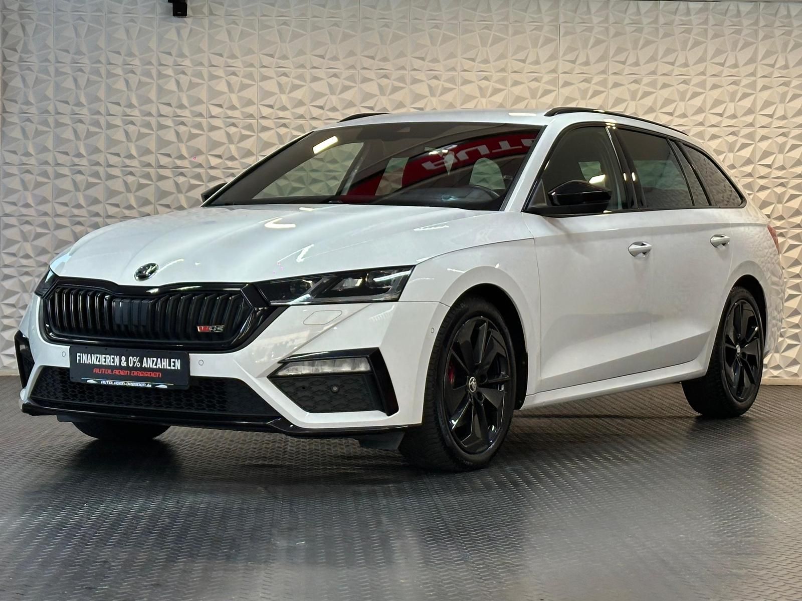 SKODA Octavia 2.0TDI RS* MATRIX#AHK#SHZ#FH#ACC#NAV#HUD - Image 4