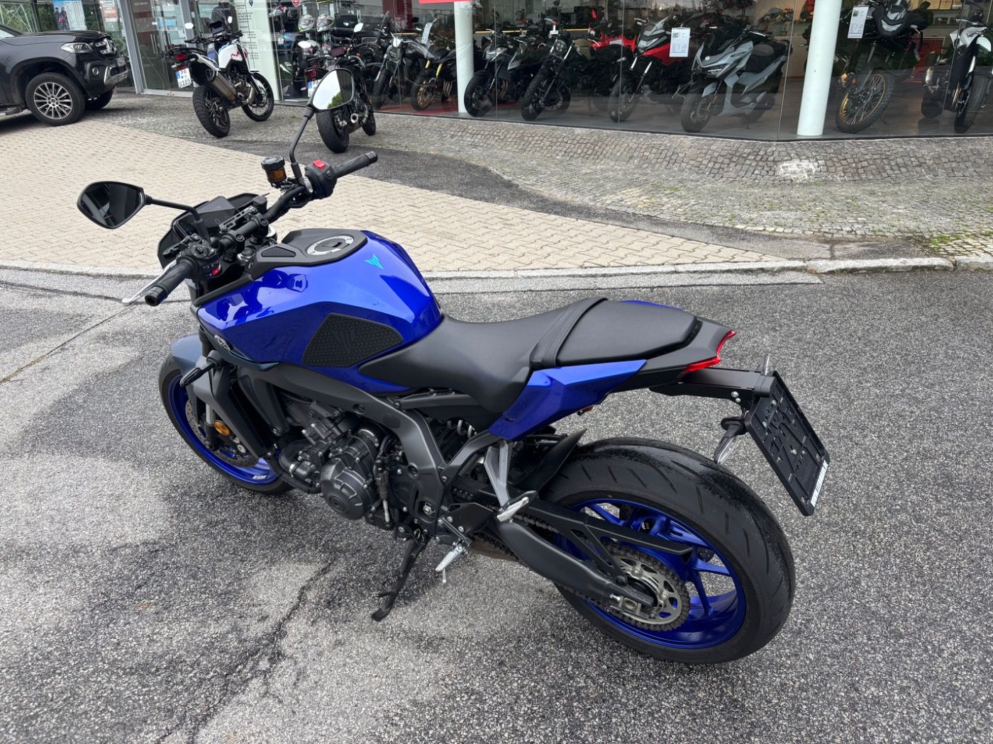 Fahrzeugabbildung Yamaha MT 09 ABS aus erster Hand