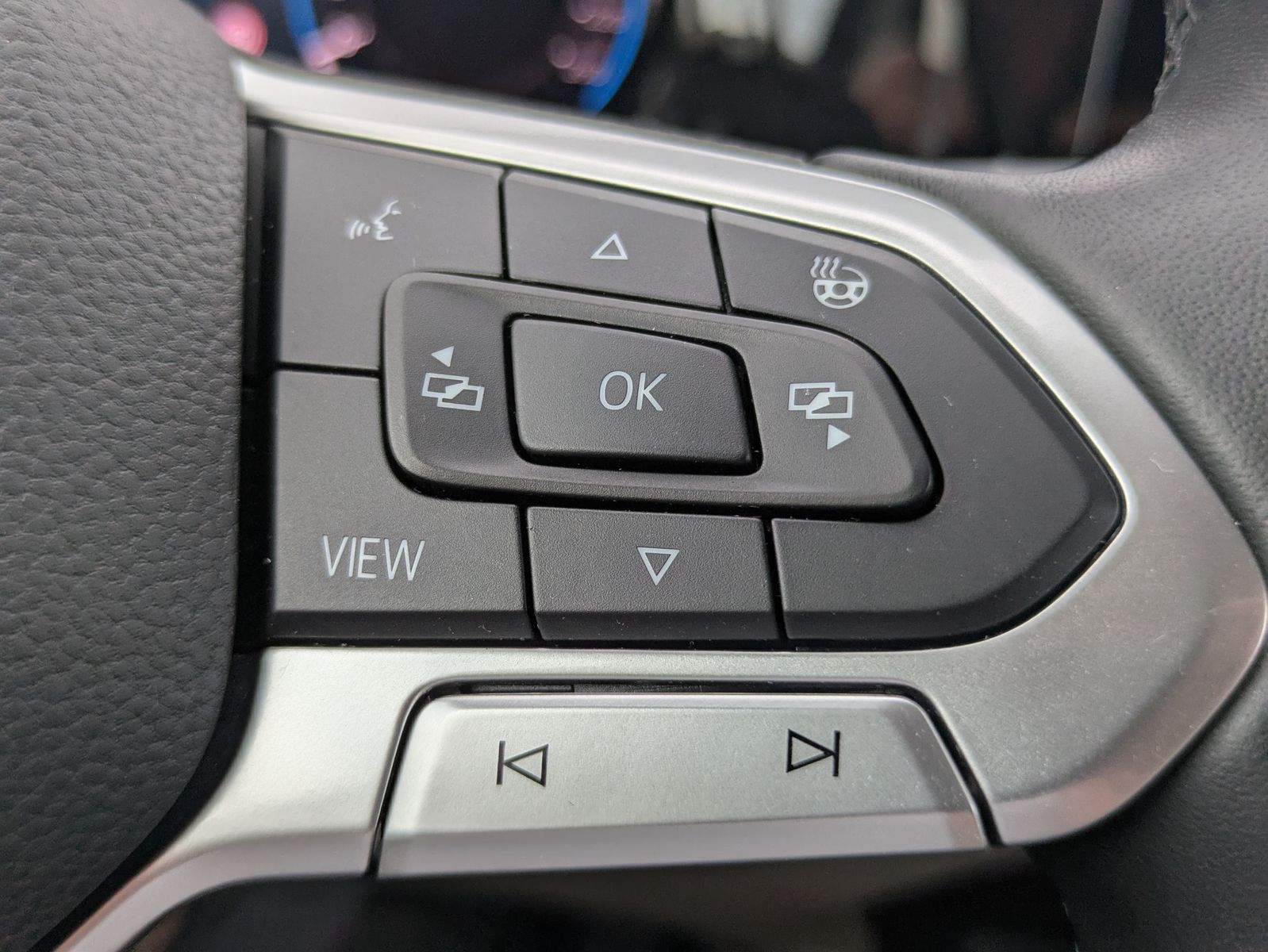 Fahrzeugabbildung Volkswagen Golf 2.0 TDI Life STHZ*LED*MASSAGE*MEMORY*APP