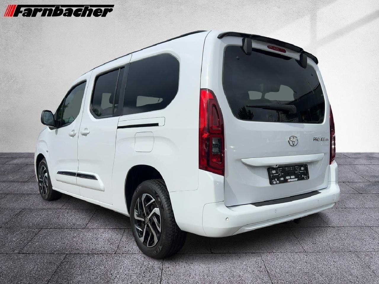 Fahrzeugabbildung Toyota Proace City Verso L2 Team Deutschland *7 Sitzer