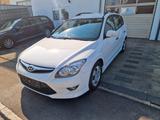 Hyundai i30 cw Classic - Hyundai i30 aus 2012 mit Diesel-Antrieb: Kombi