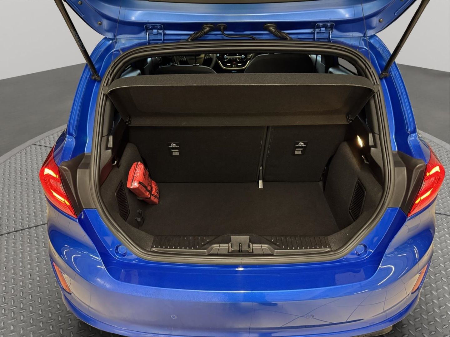 Fahrzeugabbildung Ford Fiesta ST-Line Navi ACC Apple CarPlay Android Au