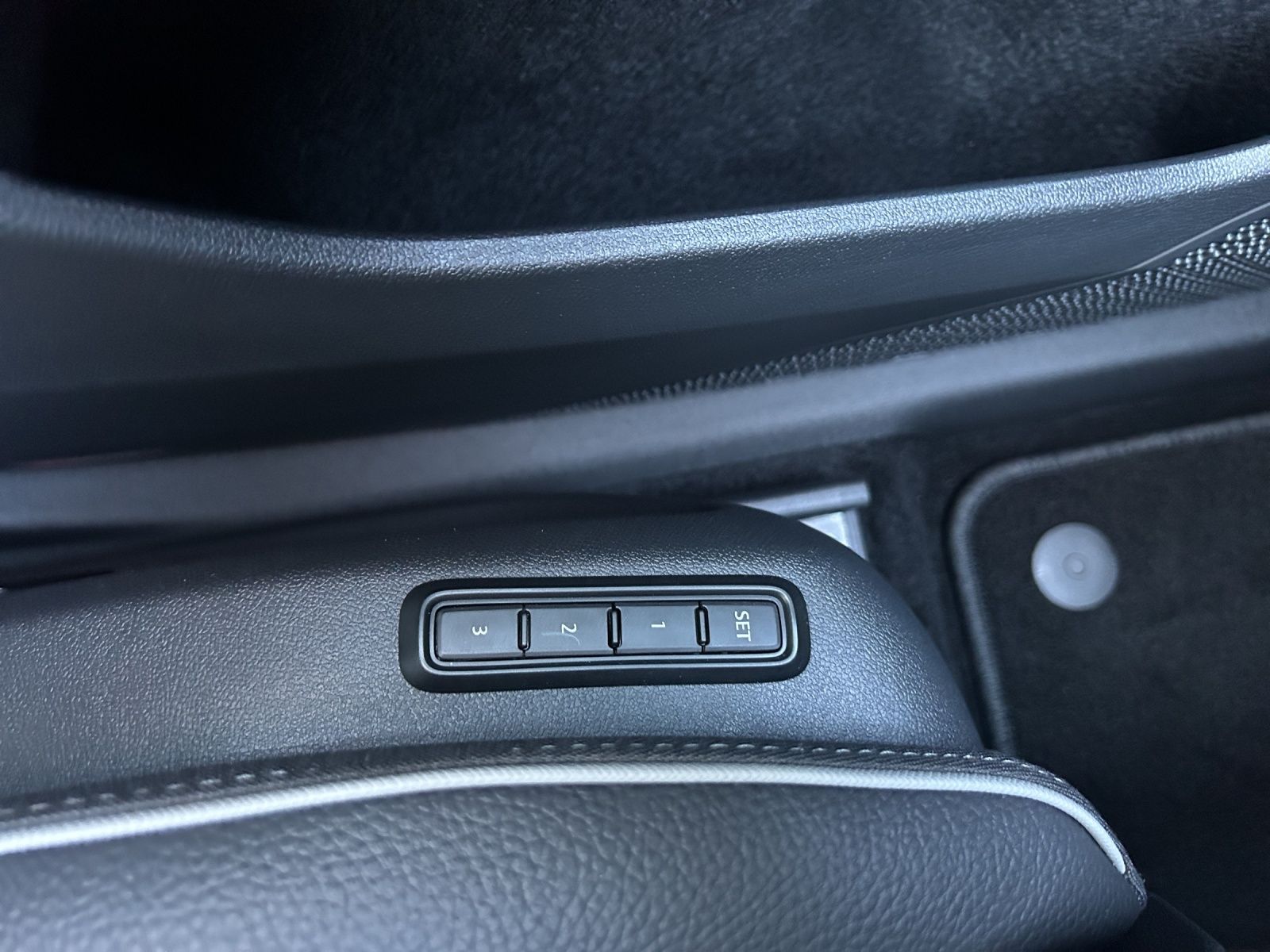 Fahrzeugabbildung SKODA Kodiaq 2.0 TDI 4x4 Sportline MATRIX AHK